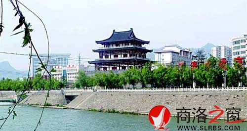 流經(jīng)市區(qū)的丹江水清了，“一江清水供京津”是商洛人民的精神動(dòng)力。